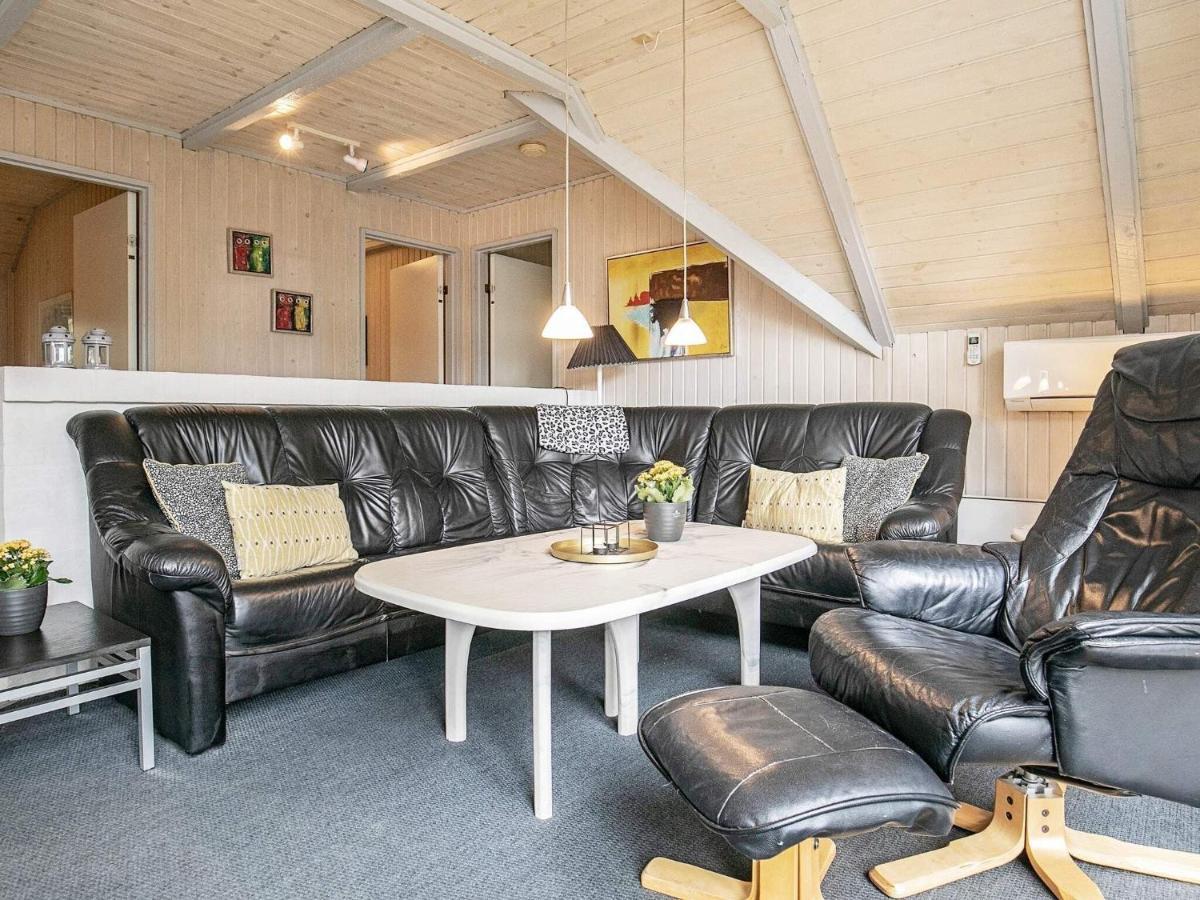 Holiday Home Blavand Cccv Экстерьер фото