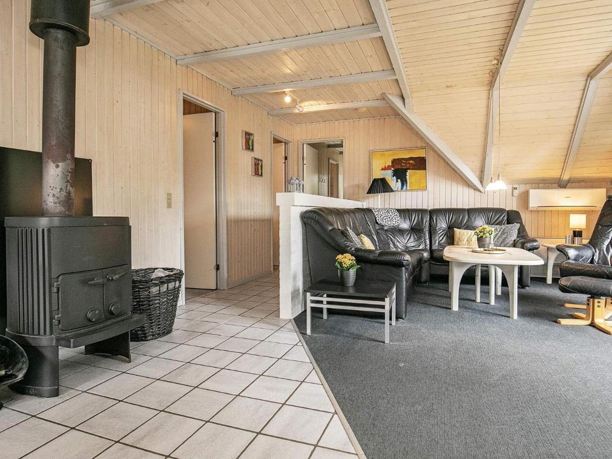 Holiday Home Blavand Cccv Экстерьер фото