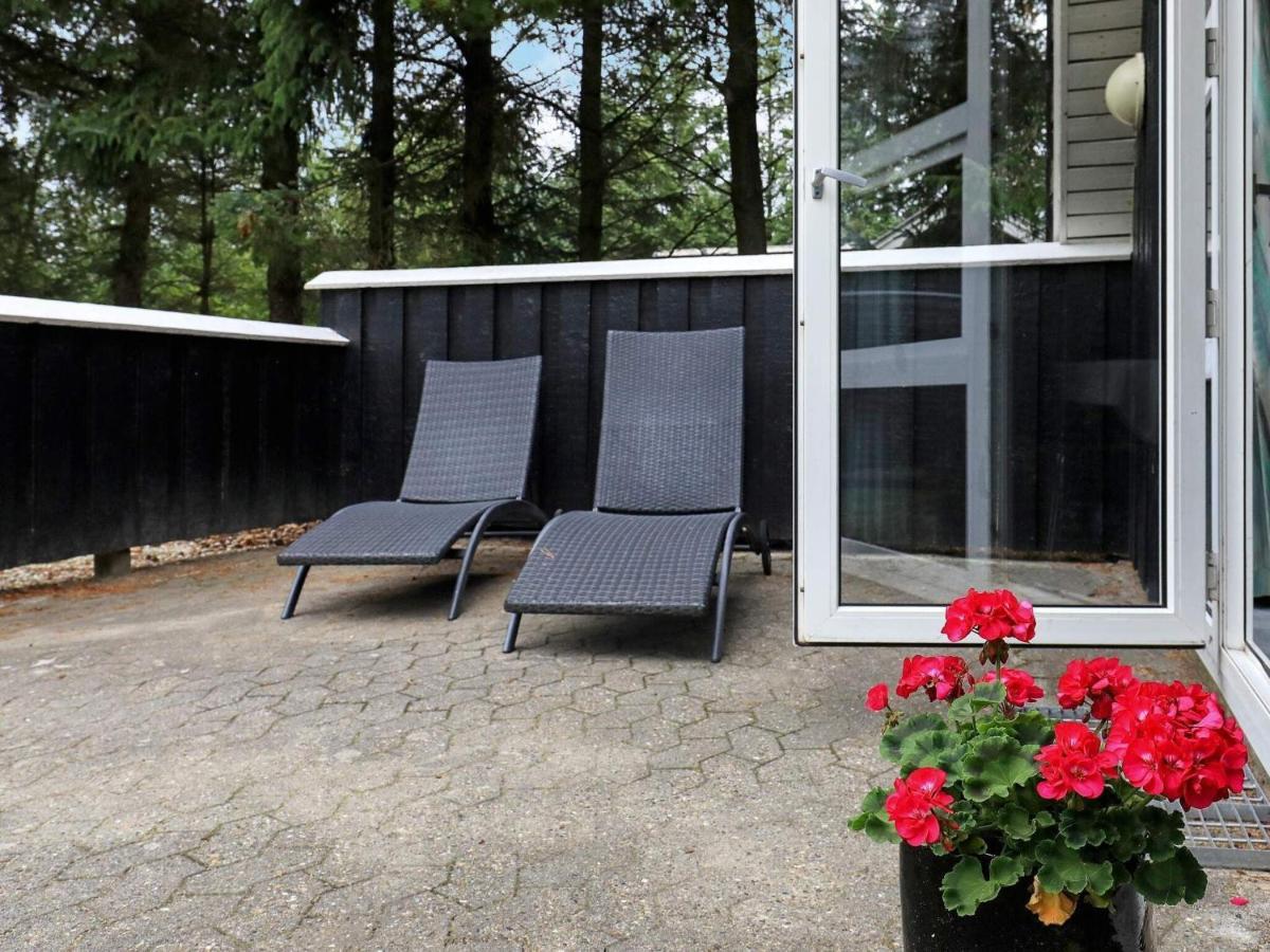 Holiday Home Blavand Cccv Экстерьер фото